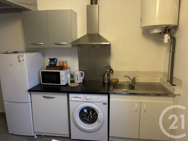 Appartement F3 &agrave; louer - 3 pi&egrave;ces - 38,60 m2 - Sommieres - 30 - LANGUEDOC-ROUSSILLON