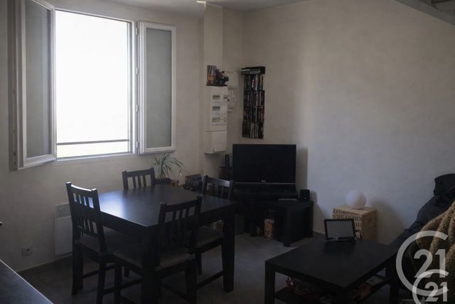 Appartement F3 &agrave; louer - 3 pi&egrave;ces - 38,60 m2 - Sommieres - 30 - LANGUEDOC-ROUSSILLON