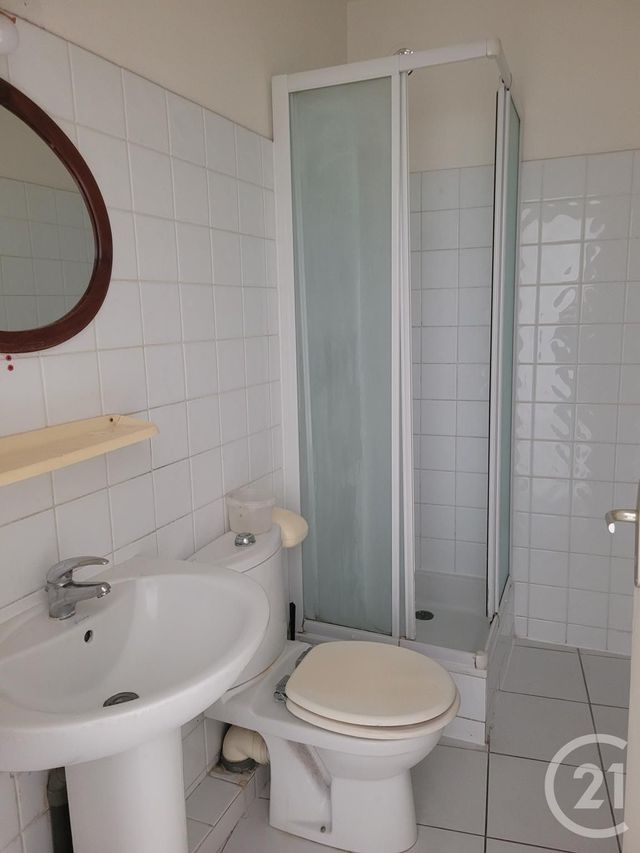 Appartement F2 &agrave; louer - 2 pi&egrave;ces - 35,44 m2 - Sommieres - 30 - LANGUEDOC-ROUSSILLON