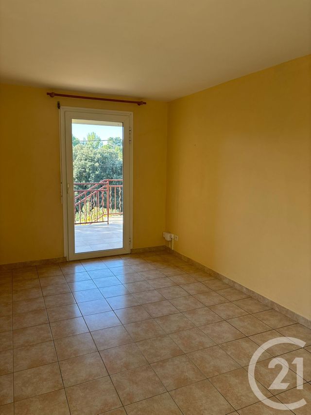Appartement F3 à louer - 3 pièces - 73 m2 - Sommieres - 30 - LANGUEDOC-ROUSSILLON
