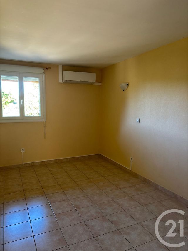 Appartement F3 à louer - 3 pièces - 73 m2 - Sommieres - 30 - LANGUEDOC-ROUSSILLON