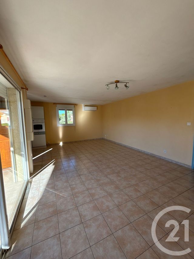 Appartement F3 à louer - 3 pièces - 73 m2 - Sommieres - 30 - LANGUEDOC-ROUSSILLON