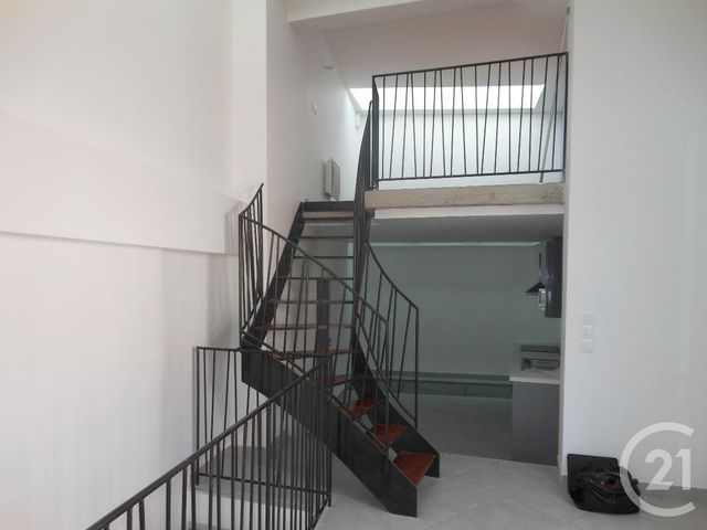 Maison &agrave; louer - 3 pi&egrave;ces - 67,84 m2 - St Mamert Du Gard - 30 - LANGUEDOC-ROUSSILLON