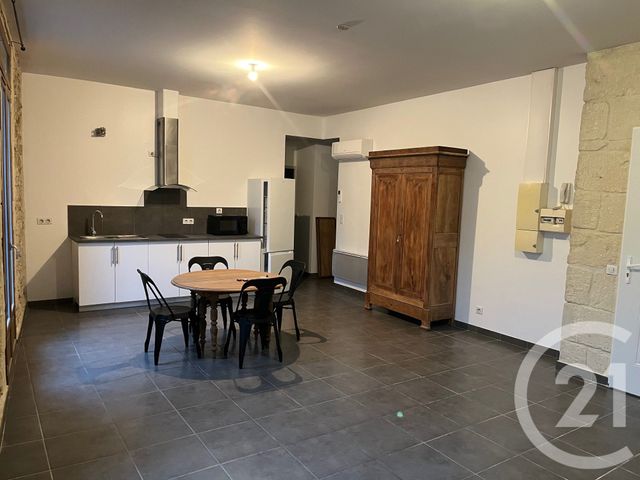 Appartement F3 &agrave; louer - 3 pi&egrave;ces - 72,15 m2 - Sommieres - 30 - LANGUEDOC-ROUSSILLON