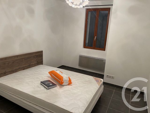 Appartement F3 &agrave; louer - 3 pi&egrave;ces - 72,15 m2 - Sommieres - 30 - LANGUEDOC-ROUSSILLON