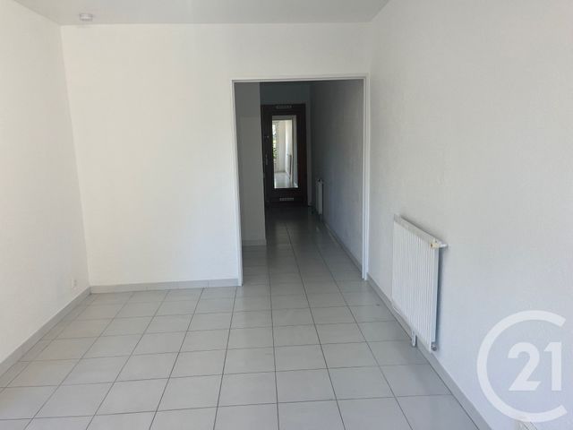 Appartement F2 &agrave; louer - 2 pi&egrave;ces - 45,90 m2 - Nimes - 30 - LANGUEDOC-ROUSSILLON