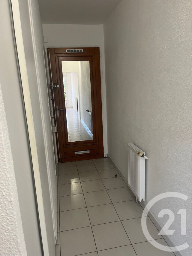 Appartement F2 &agrave; louer - 2 pi&egrave;ces - 45,90 m2 - Nimes - 30 - LANGUEDOC-ROUSSILLON
