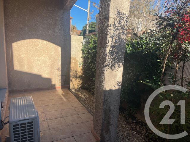 Appartement F2 &agrave; louer - 2 pi&egrave;ces - 45,90 m2 - Nimes - 30 - LANGUEDOC-ROUSSILLON