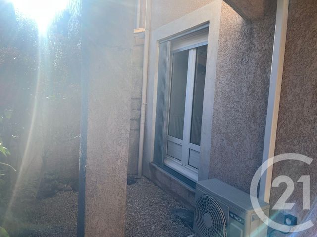 Appartement F2 &agrave; louer - 2 pi&egrave;ces - 45,90 m2 - Nimes - 30 - LANGUEDOC-ROUSSILLON