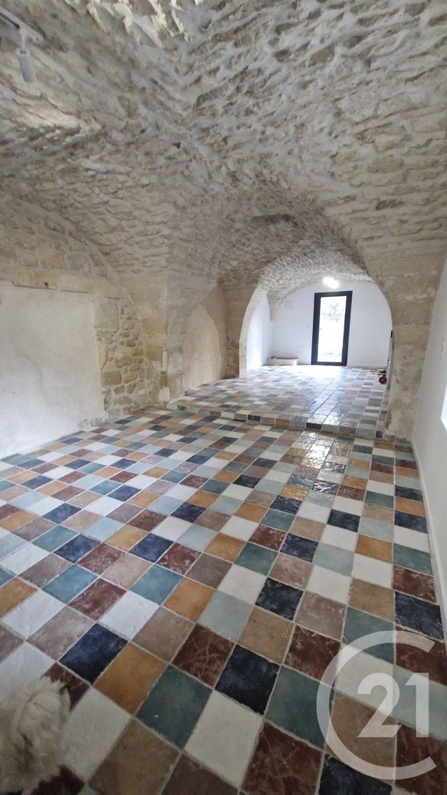 Appartement Local &agrave; louer - 1 pi&egrave;ce - 41 m2 - Sommieres - 30 - LANGUEDOC-ROUSSILLON