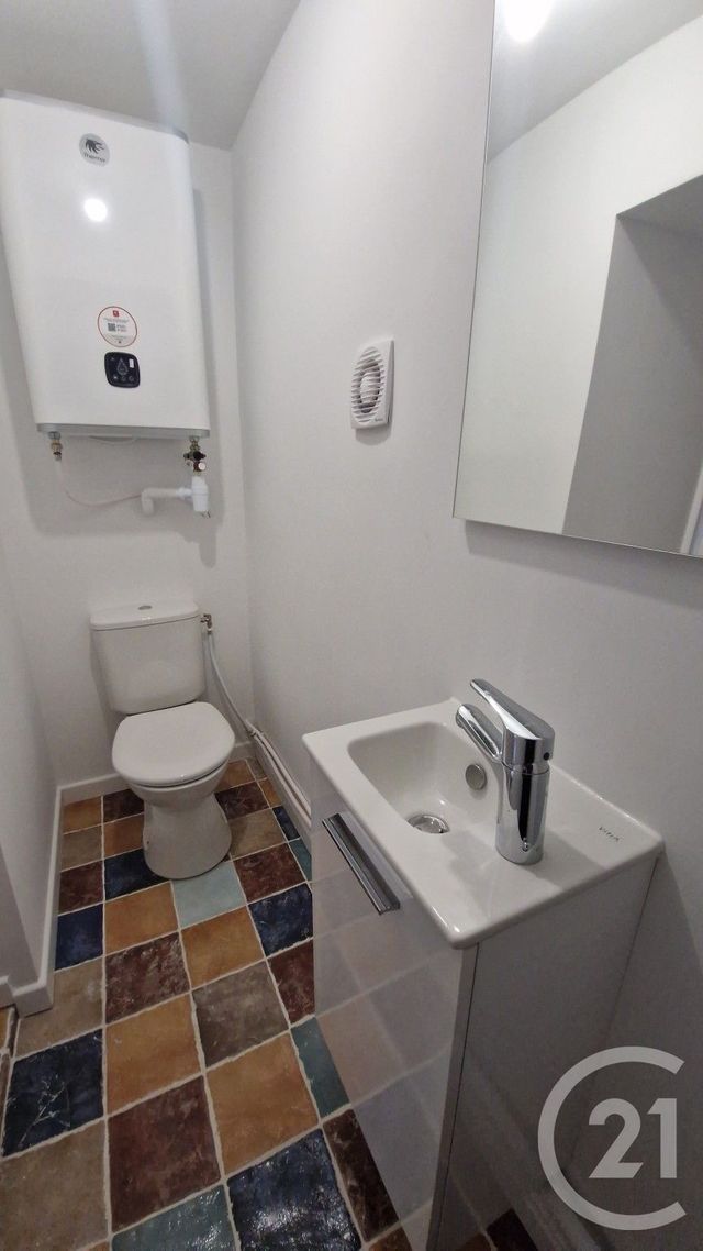 Appartement Local &agrave; louer - 1 pi&egrave;ce - 41 m2 - Sommieres - 30 - LANGUEDOC-ROUSSILLON