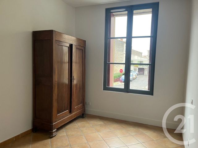 Appartement F3 &agrave; louer - 3 pi&egrave;ces - 136,80 m2 - Sommieres - 30 - LANGUEDOC-ROUSSILLON