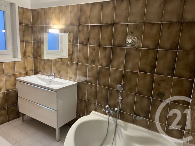 Maison &agrave; louer - 5 pi&egrave;ces - 97,40 m2 - Saussines - 34 - LANGUEDOC-ROUSSILLON