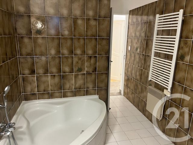 Maison &agrave; louer - 5 pi&egrave;ces - 97,40 m2 - Saussines - 34 - LANGUEDOC-ROUSSILLON