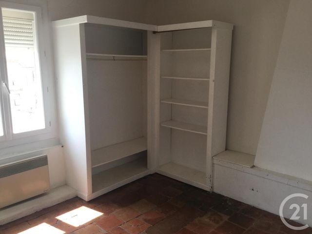 Appartement F2 &agrave; louer - 2 pi&egrave;ces - 58,72 m2 - Sommieres - 30 - LANGUEDOC-ROUSSILLON