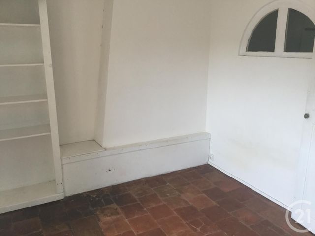 Appartement F2 &agrave; louer - 2 pi&egrave;ces - 58,72 m2 - Sommieres - 30 - LANGUEDOC-ROUSSILLON