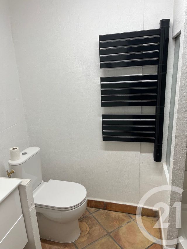 Appartement Studio &agrave; louer - 1 pi&egrave;ce - 24,65 m2 - Lunel - 34 - LANGUEDOC-ROUSSILLON