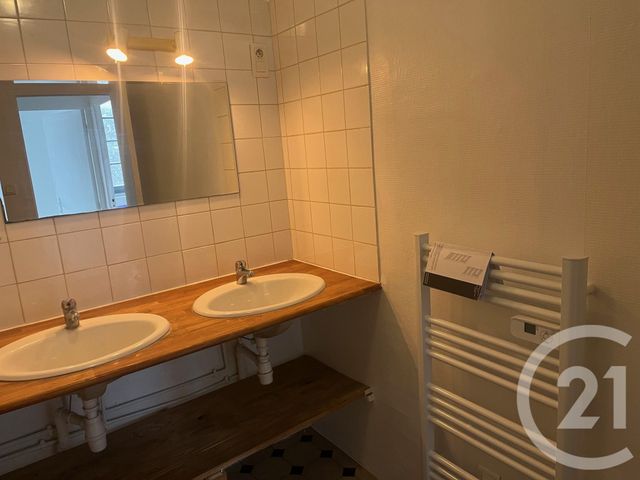 Appartement F3 &agrave; louer - 3 pi&egrave;ces - 63,50 m2 - Sommieres - 30 - LANGUEDOC-ROUSSILLON