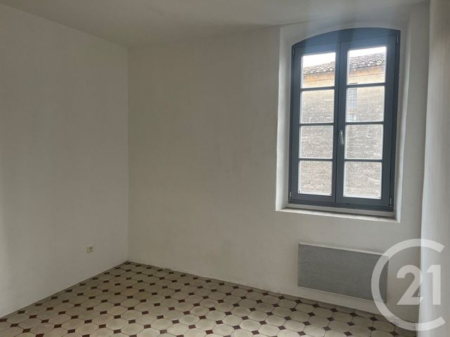 Appartement F3 &agrave; louer - 3 pi&egrave;ces - 63,50 m2 - Sommieres - 30 - LANGUEDOC-ROUSSILLON