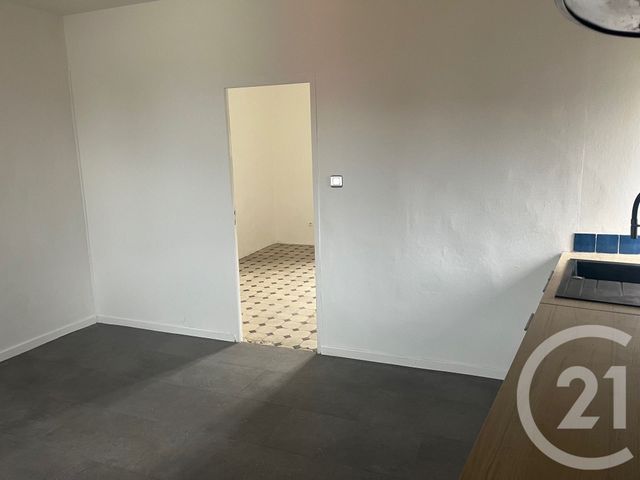 Appartement F3 &agrave; louer - 3 pi&egrave;ces - 63,50 m2 - Sommieres - 30 - LANGUEDOC-ROUSSILLON
