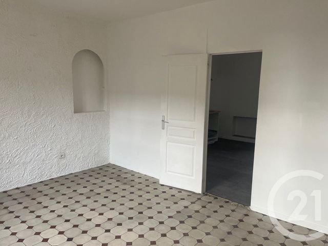 Appartement F3 &agrave; louer - 3 pi&egrave;ces - 63,50 m2 - Sommieres - 30 - LANGUEDOC-ROUSSILLON