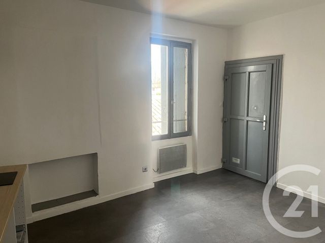 Appartement F3 &agrave; louer - 3 pi&egrave;ces - 63,50 m2 - Sommieres - 30 - LANGUEDOC-ROUSSILLON