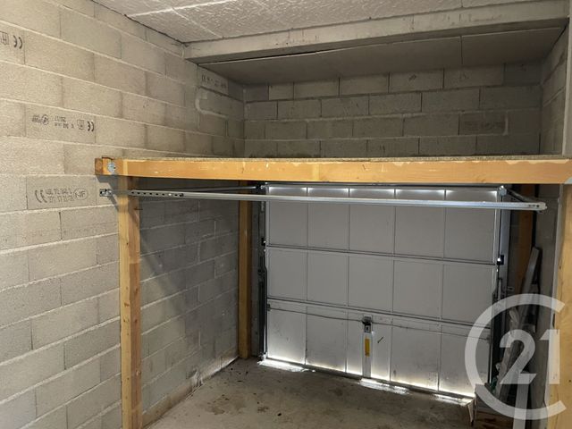 Maison &agrave; louer - 4 pi&egrave;ces - 85 m2 - Sommieres - 30 - LANGUEDOC-ROUSSILLON