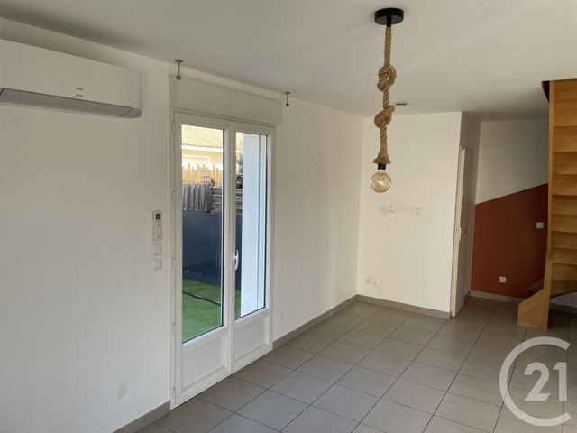 Maison &agrave; louer - 4 pi&egrave;ces - 85 m2 - Sommieres - 30 - LANGUEDOC-ROUSSILLON