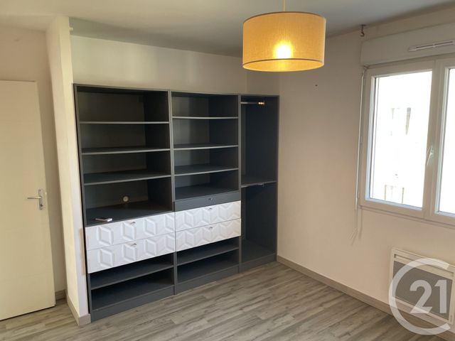 Maison &agrave; louer - 4 pi&egrave;ces - 85 m2 - Sommieres - 30 - LANGUEDOC-ROUSSILLON