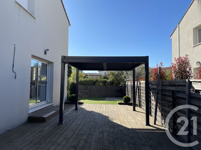 Maison &agrave; louer - 4 pi&egrave;ces - 85 m2 - Sommieres - 30 - LANGUEDOC-ROUSSILLON