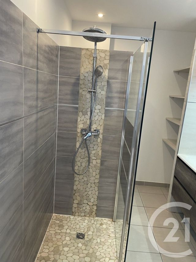 Maison &agrave; louer - 4 pi&egrave;ces - 85 m2 - Sommieres - 30 - LANGUEDOC-ROUSSILLON