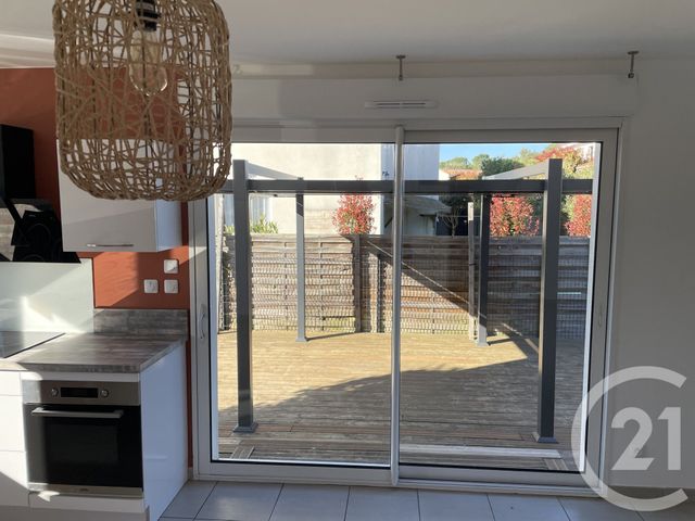 Maison &agrave; louer - 4 pi&egrave;ces - 85 m2 - Sommieres - 30 - LANGUEDOC-ROUSSILLON