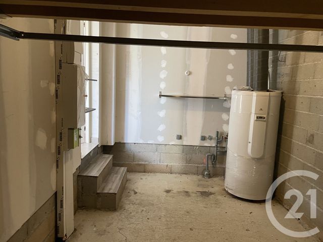 Maison &agrave; louer - 4 pi&egrave;ces - 85 m2 - Sommieres - 30 - LANGUEDOC-ROUSSILLON