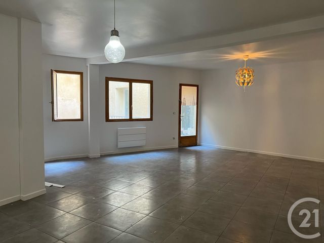 Appartement F3 &agrave; louer - 3 pi&egrave;ces - 86,12 m2 - Sommieres - 30 - LANGUEDOC-ROUSSILLON