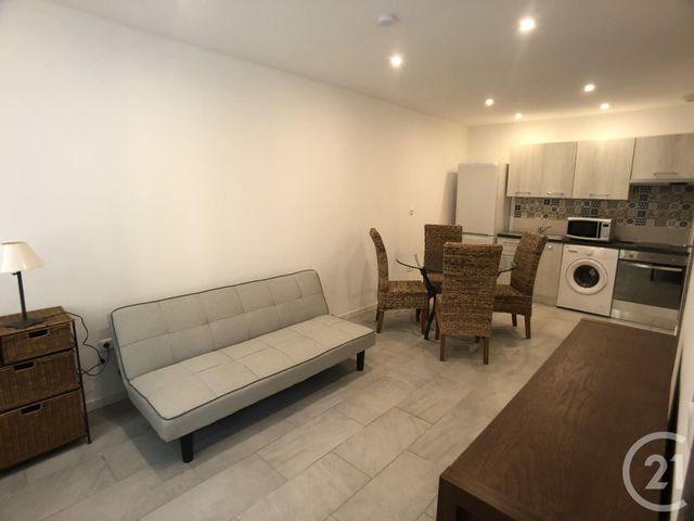 Appartement F2 &agrave; louer - 2 pi&egrave;ces - 32,09 m2 - Nimes - 30 - LANGUEDOC-ROUSSILLON
