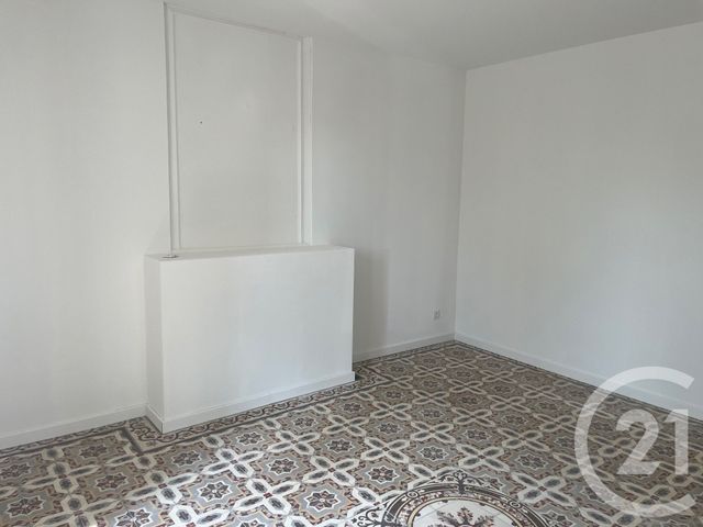 Maison &agrave; louer - 5 pi&egrave;ces - 162,60 m2 - Montmirat - 30 - LANGUEDOC-ROUSSILLON