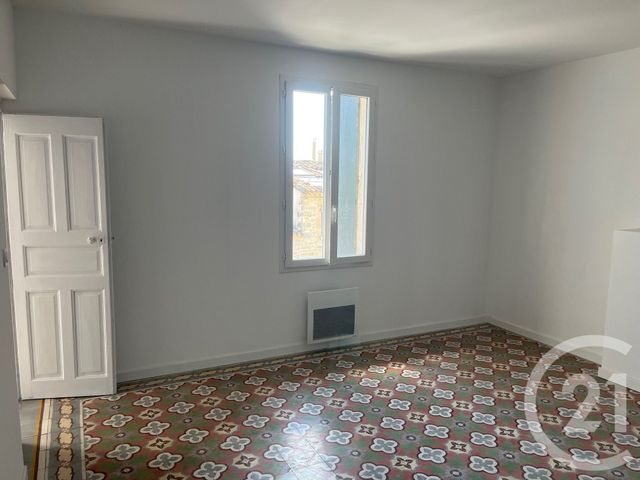 Maison &agrave; louer - 5 pi&egrave;ces - 162,60 m2 - Montmirat - 30 - LANGUEDOC-ROUSSILLON