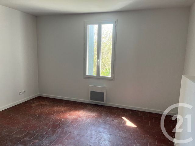 Maison &agrave; louer - 5 pi&egrave;ces - 162,60 m2 - Montmirat - 30 - LANGUEDOC-ROUSSILLON
