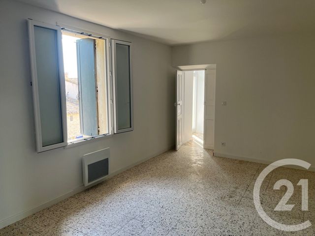 Maison &agrave; louer - 5 pi&egrave;ces - 162,60 m2 - Montmirat - 30 - LANGUEDOC-ROUSSILLON