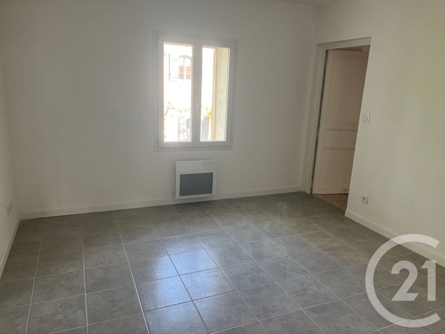 Maison &agrave; louer - 5 pi&egrave;ces - 162,60 m2 - Montmirat - 30 - LANGUEDOC-ROUSSILLON