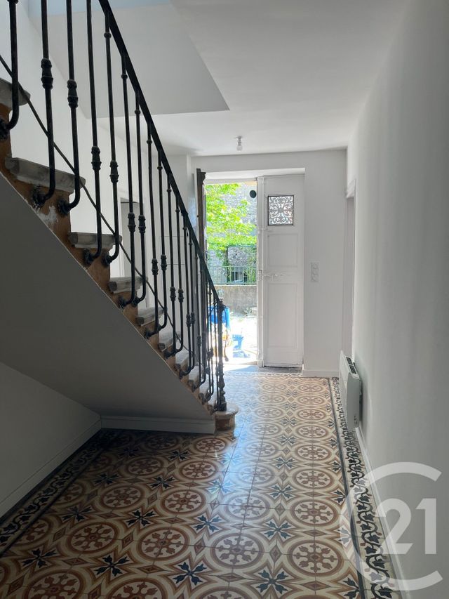 Maison &agrave; louer - 5 pi&egrave;ces - 162,60 m2 - Montmirat - 30 - LANGUEDOC-ROUSSILLON