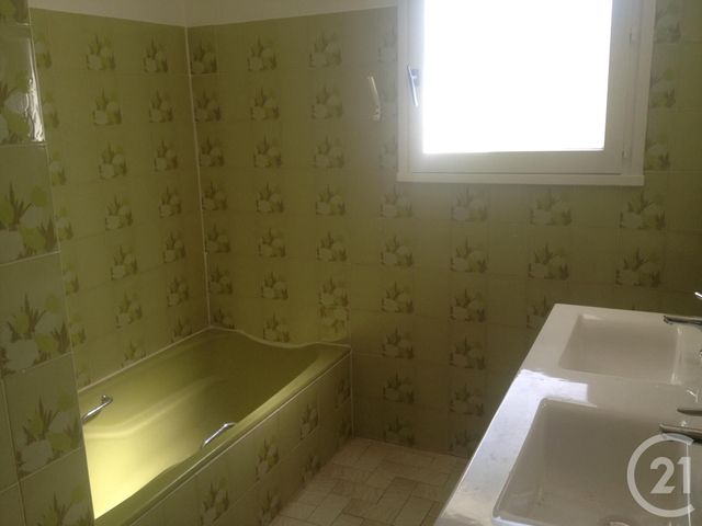 Maison &agrave; louer - 4 pi&egrave;ces - 102,70 m2 - Saussines - 34 - LANGUEDOC-ROUSSILLON