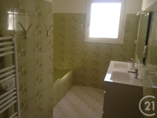 Maison &agrave; louer - 4 pi&egrave;ces - 102,70 m2 - Saussines - 34 - LANGUEDOC-ROUSSILLON