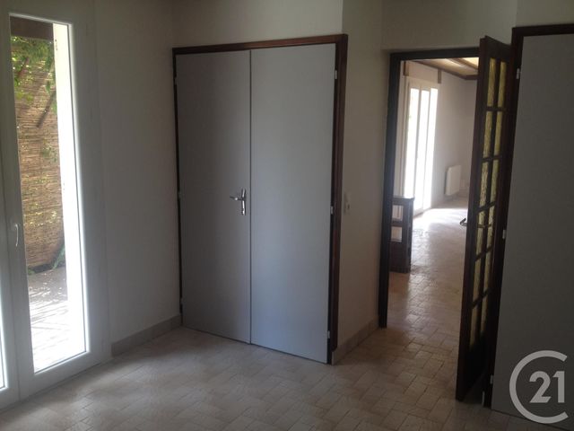 Maison &agrave; louer - 4 pi&egrave;ces - 102,70 m2 - Saussines - 34 - LANGUEDOC-ROUSSILLON