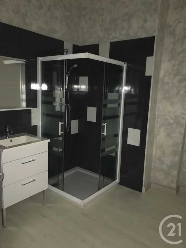 Appartement F1 &agrave; louer - 1 pi&egrave;ce - 41 m2 - Sommieres - 30 - LANGUEDOC-ROUSSILLON