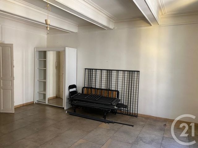 Appartement F1 &agrave; louer - 1 pi&egrave;ce - 37,10 m2 - Sommieres - 30 - LANGUEDOC-ROUSSILLON
