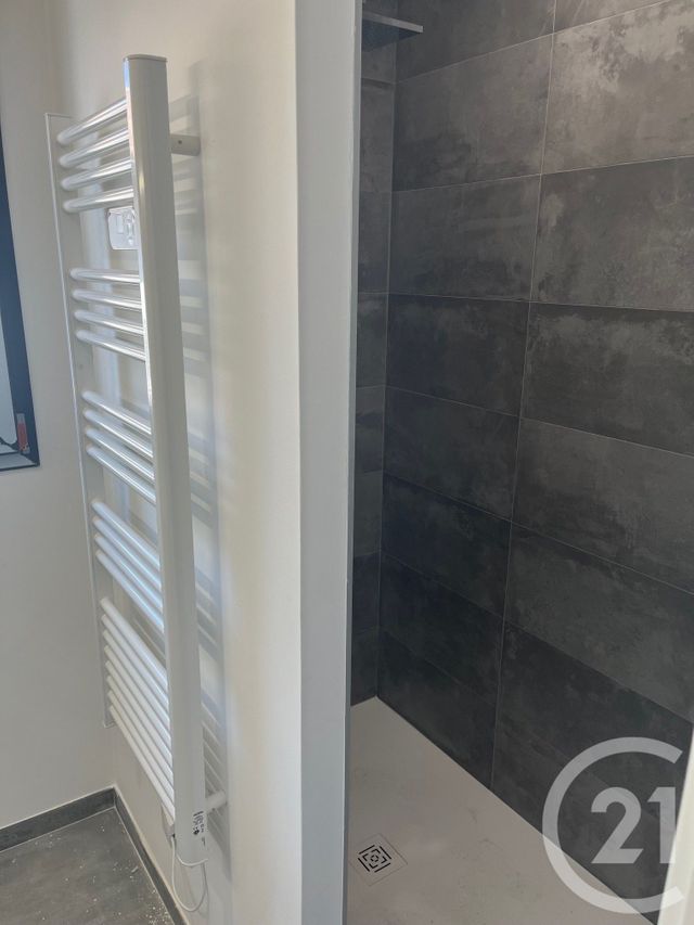 Maison &agrave; louer - 5 pi&egrave;ces - 107,01 m2 - Vergeze - 30 - LANGUEDOC-ROUSSILLON