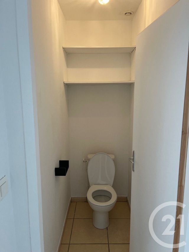 Maison &agrave; louer - 4 pi&egrave;ces - 78,60 m2 - Montmirat - 30 - LANGUEDOC-ROUSSILLON