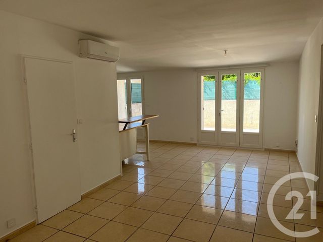 Maison &agrave; louer - 4 pi&egrave;ces - 78,60 m2 - Montmirat - 30 - LANGUEDOC-ROUSSILLON