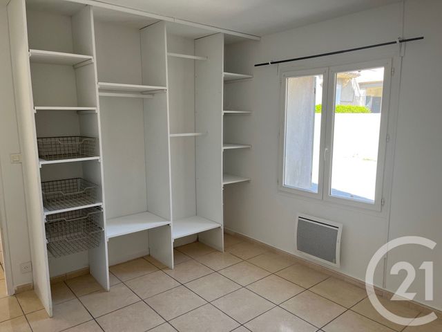 Maison &agrave; louer - 4 pi&egrave;ces - 78,60 m2 - Montmirat - 30 - LANGUEDOC-ROUSSILLON